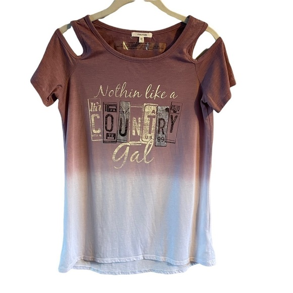 Maurices graphic tee-shirt size XS nothing like a country gal cold shoulder NWOT - Picture 1 of 11